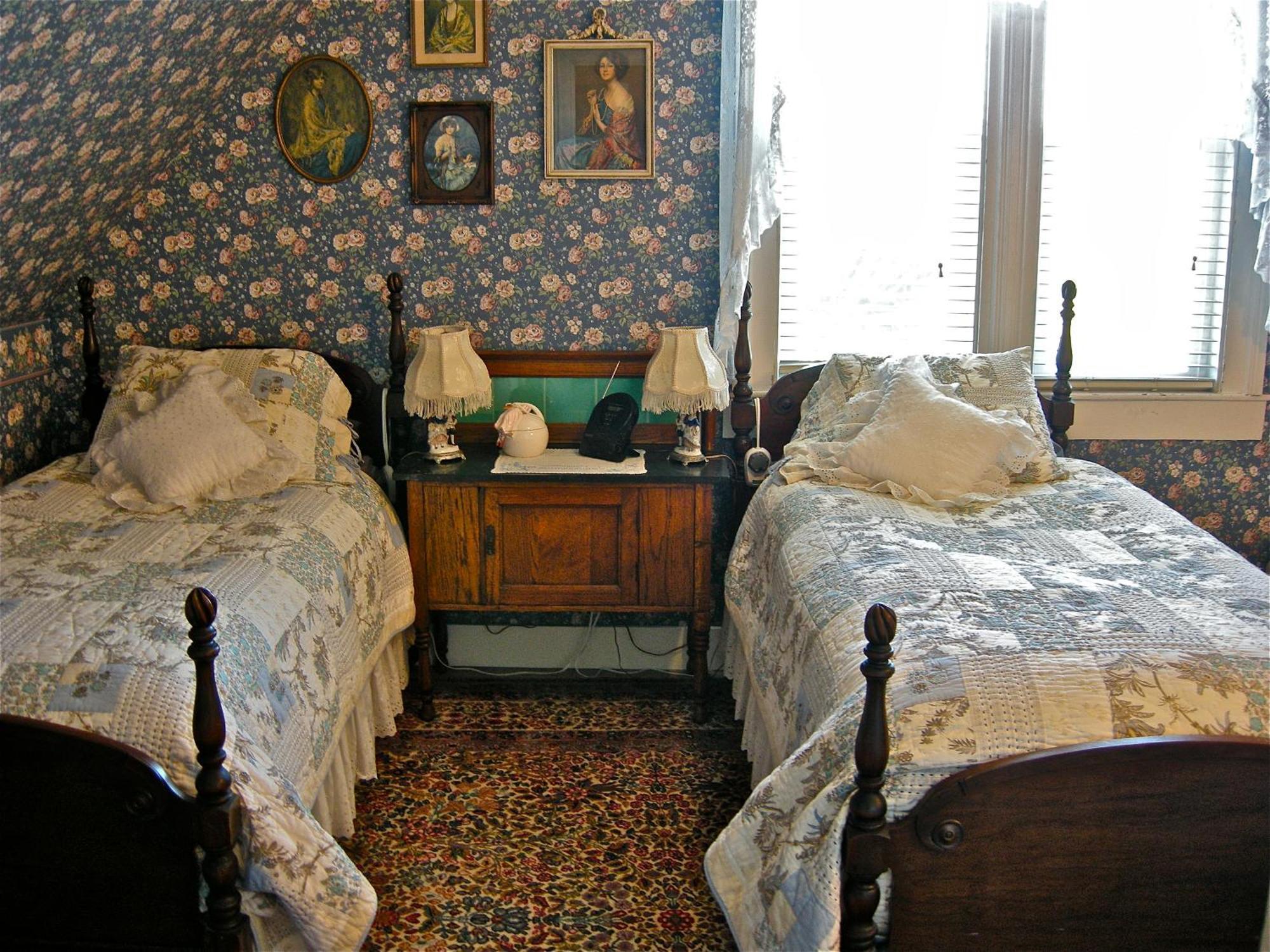 The Old Tower House Bed & Breakfast North Bend Exterior foto