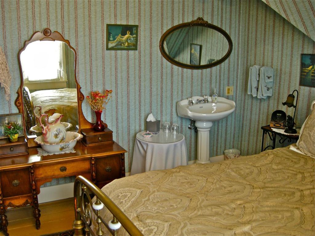 The Old Tower House Bed & Breakfast North Bend Quarto foto