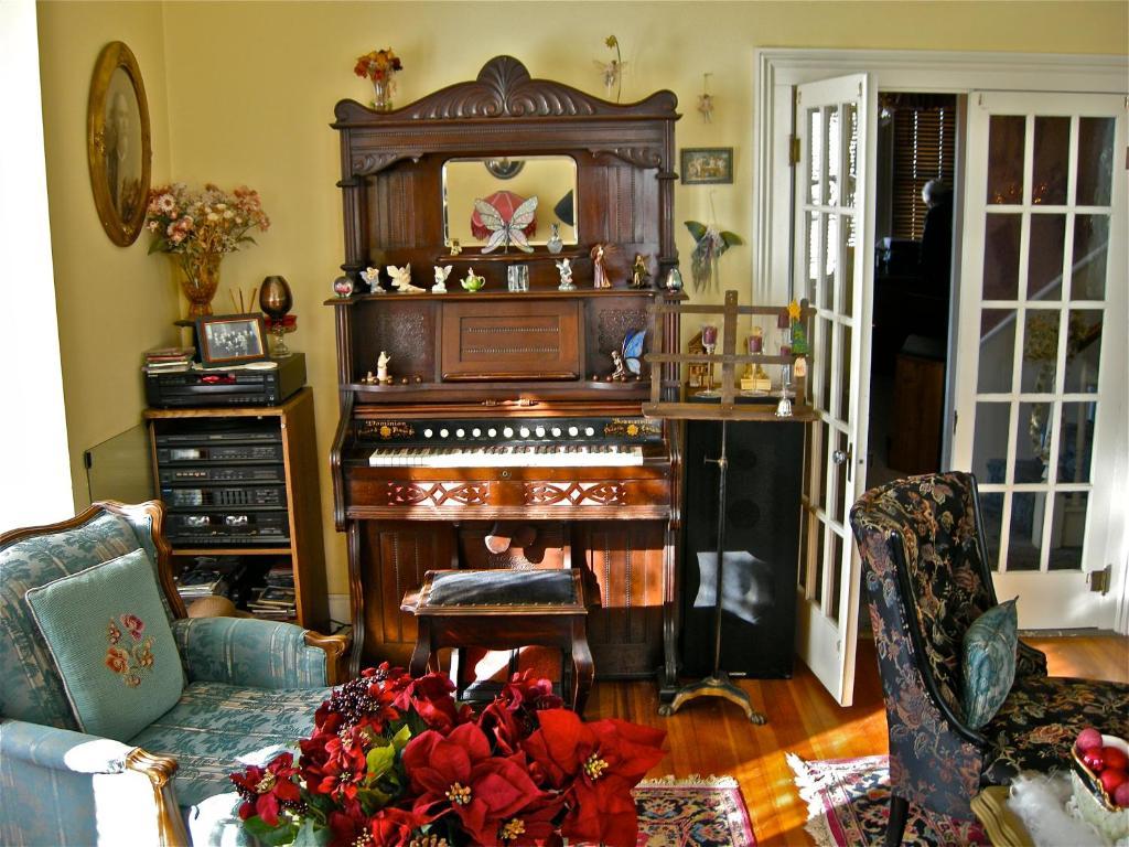 The Old Tower House Bed & Breakfast North Bend Exterior foto