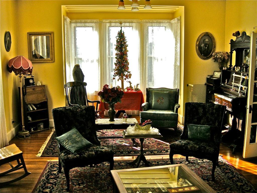 The Old Tower House Bed & Breakfast North Bend Exterior foto